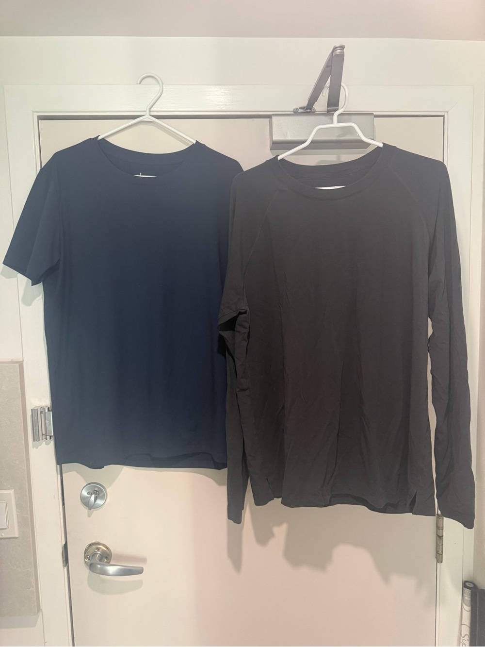 Alo Long Sleeve and Short Sleeve Tee Set - Black & Navy - Large